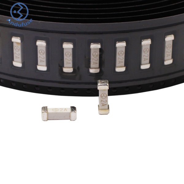 1032方头贴片保险丝