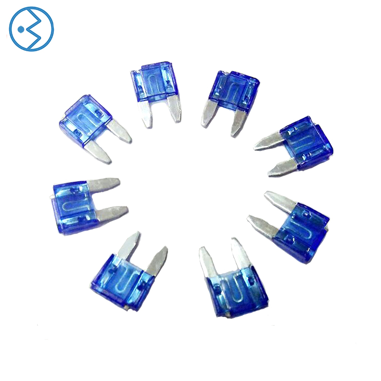 MIN小号汽车插片32V PC壳（单缺角）