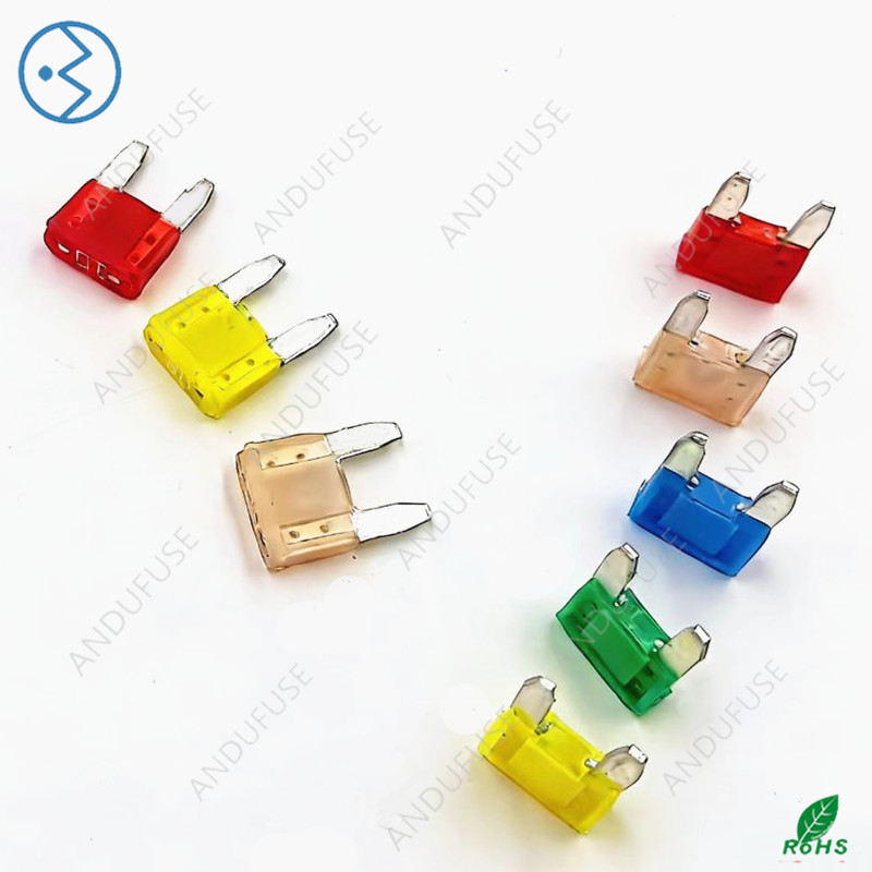 MIN小号汽车插片32V 尼龙壳（带盖）